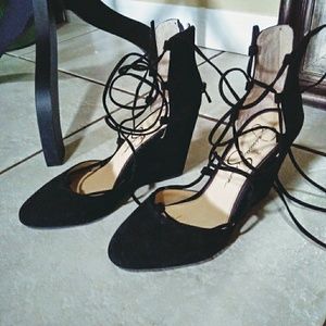 Jessica Simpson Wedges